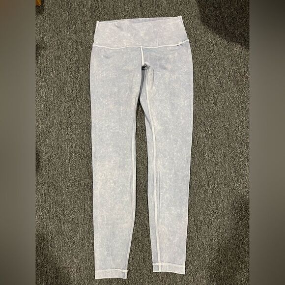 Lululemon Light Gray High-Waisted Leggings size 8 - Picture 1 of 2